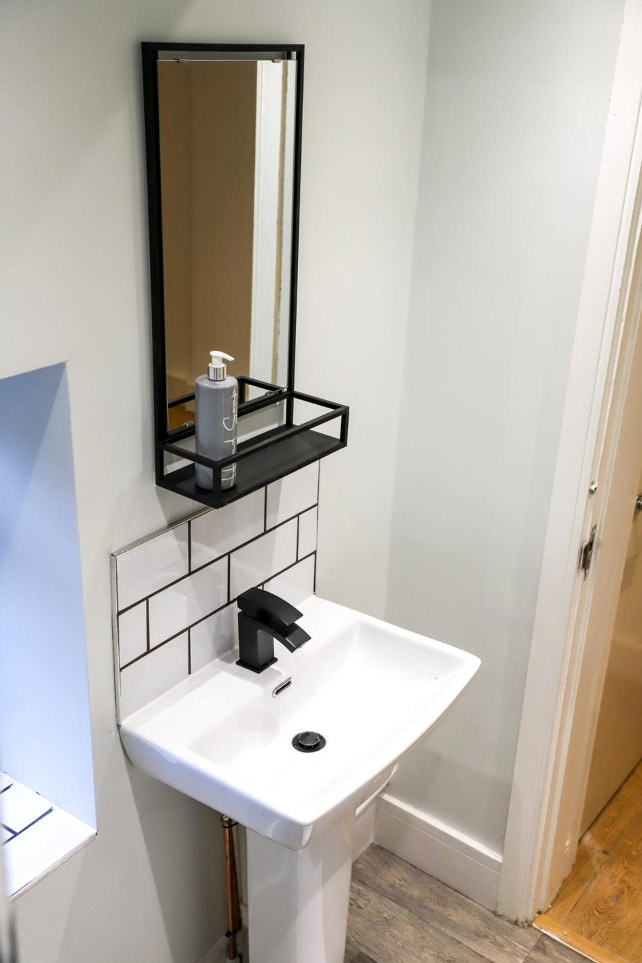New- Modern 2Br Apt Wifi Sleep5 City Centre Шеффілд Екстер'єр фото