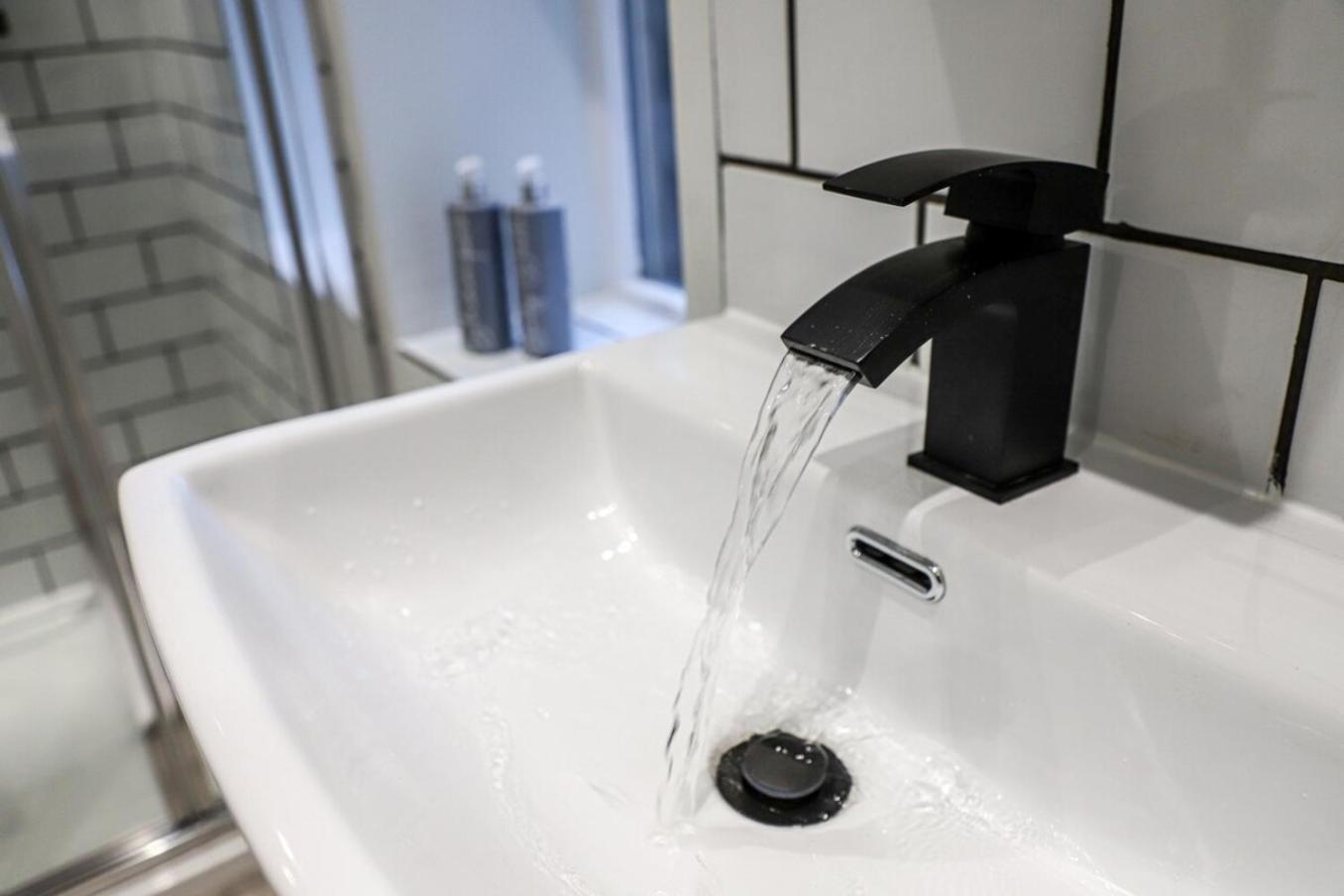 New- Modern 2Br Apt Wifi Sleep5 City Centre Шеффілд Екстер'єр фото