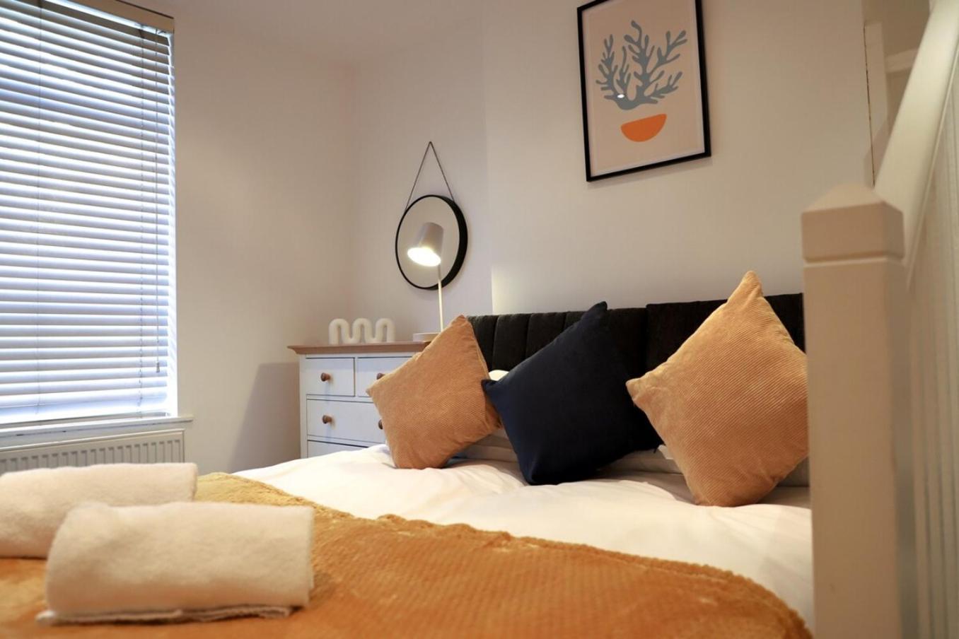 New- Modern 2Br Apt Wifi Sleep5 City Centre Шеффілд Екстер'єр фото