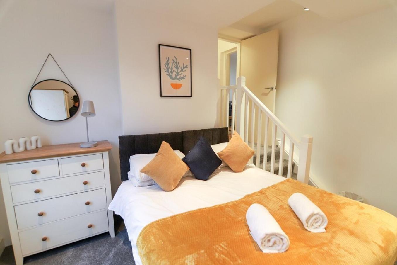 New- Modern 2Br Apt Wifi Sleep5 City Centre Шеффілд Екстер'єр фото