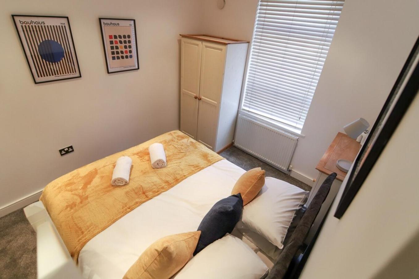 New- Modern 2Br Apt Wifi Sleep5 City Centre Шеффілд Екстер'єр фото
