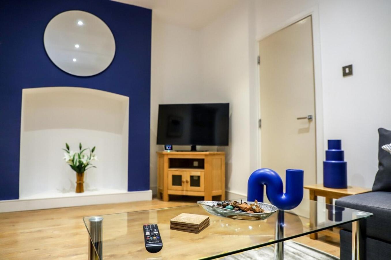New- Modern 2Br Apt Wifi Sleep5 City Centre Шеффілд Екстер'єр фото
